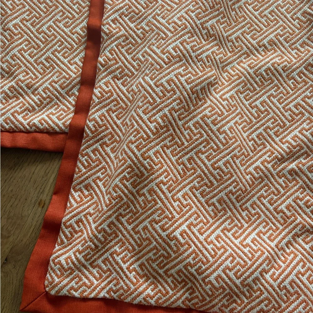 Eastern Accents Greek Key Pillow Set
